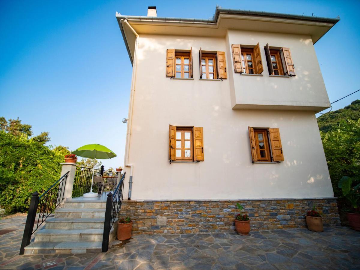 Orange House For Big Families In Damouchari - Delicious Houses Екстериор снимка
