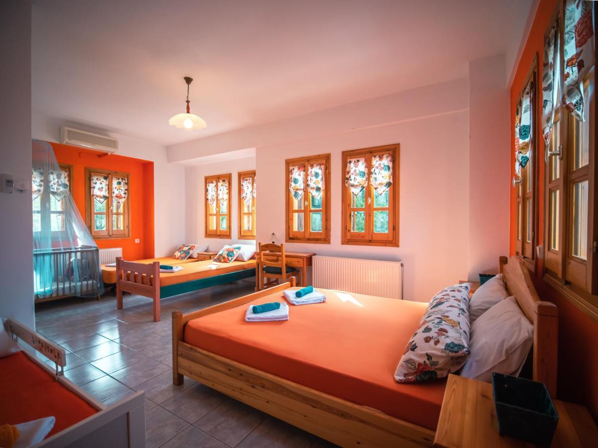 Orange House For Big Families In Damouchari - Delicious Houses Екстериор снимка